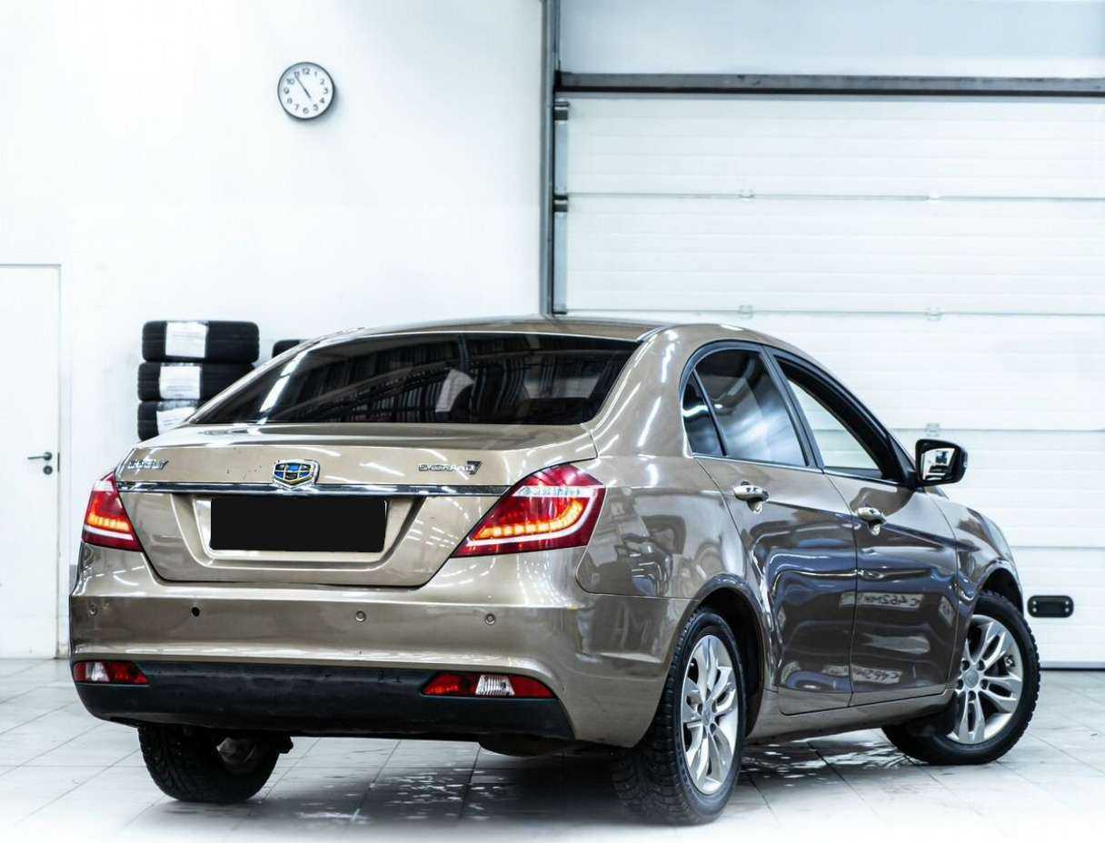 Geely Emgrand 7, 2016 - фото №3