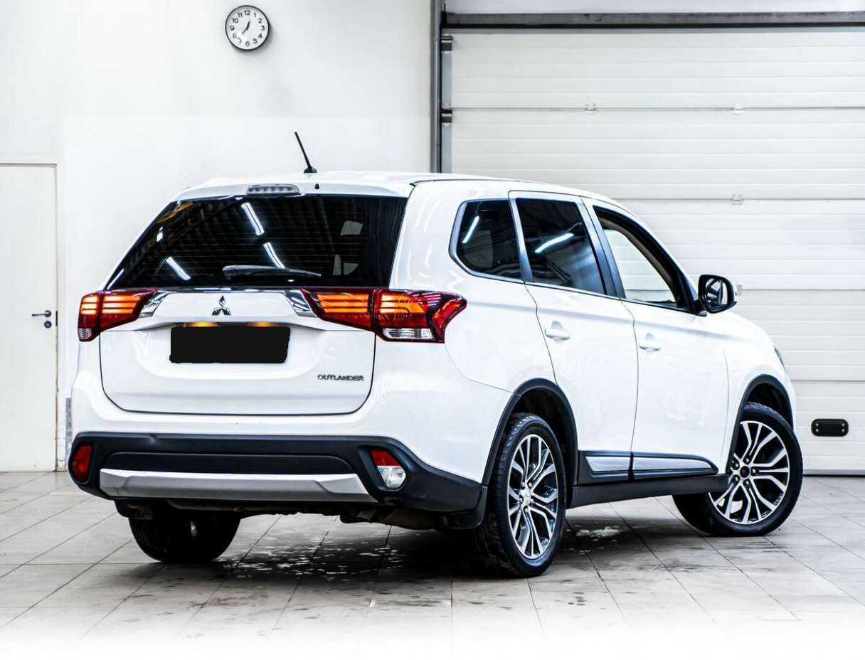 Mitsubishi Outlander, 2015 - фото №4