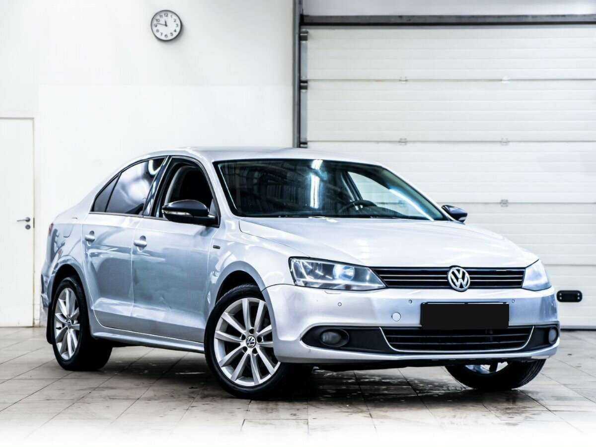 Volkswagen Jetta, 2013 - фото №2