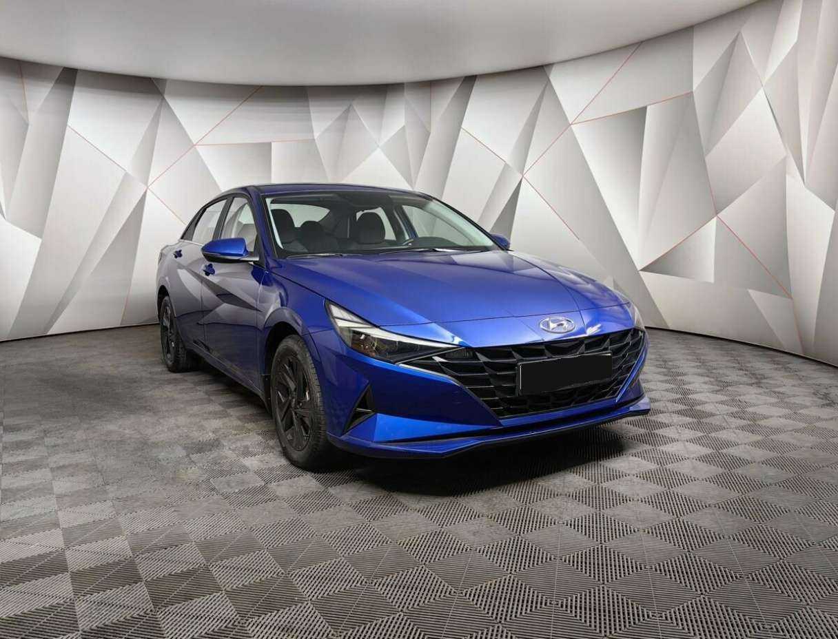 Hyundai Elantra, 2022 - фото №3