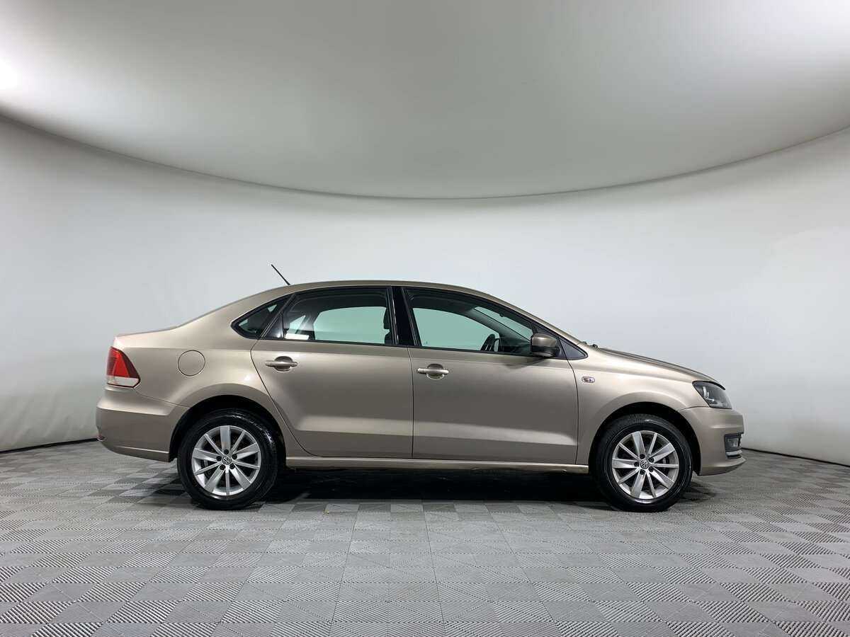 Volkswagen Polo, 2015 - фото №4