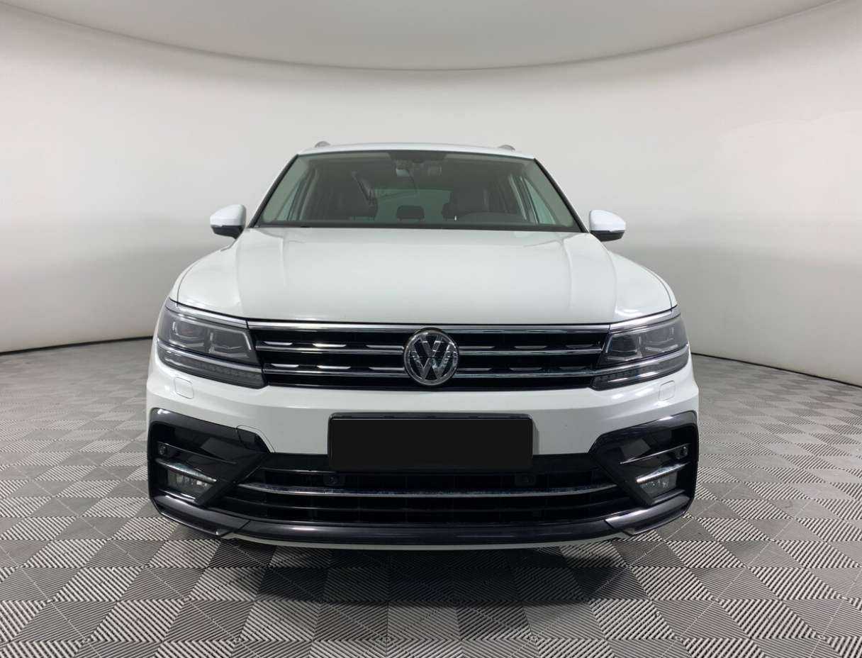 Volkswagen Tiguan, 2018 - фото №2