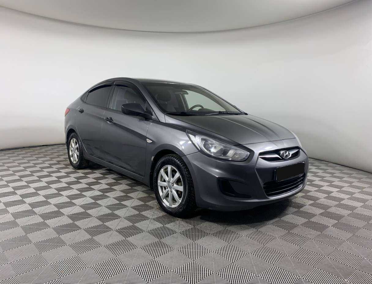 Hyundai Solaris, 2012 - фото №3