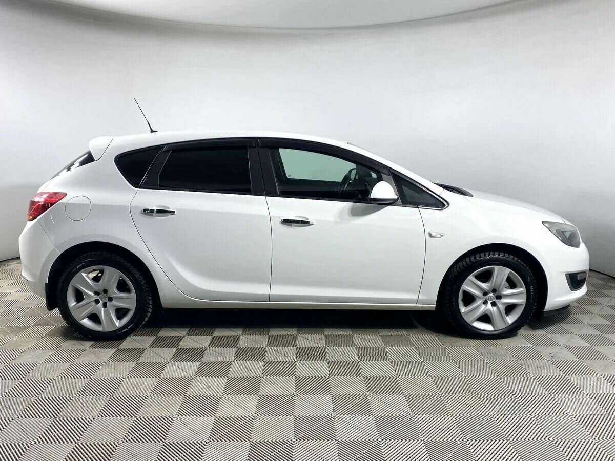 Opel Astra, 2012 - фото №3