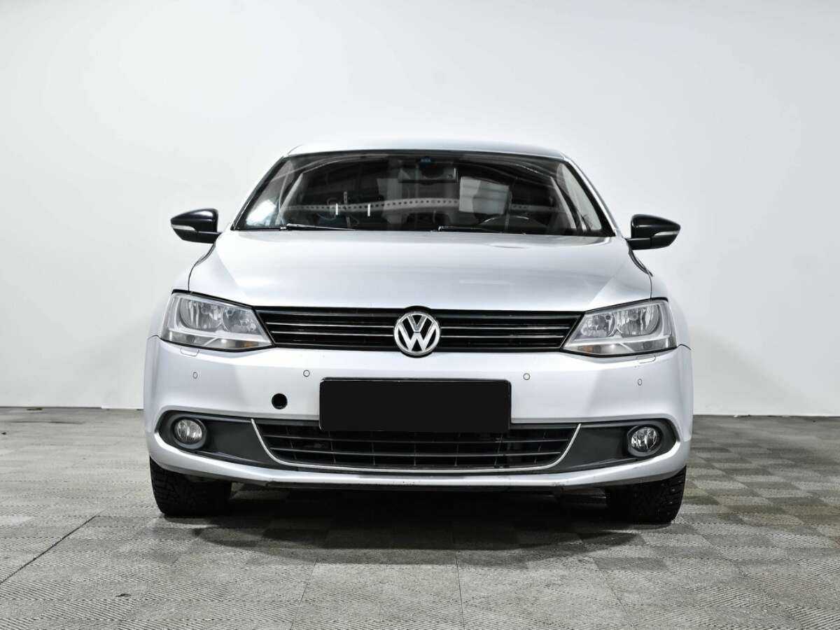 Volkswagen Jetta, 2013 - фото №2