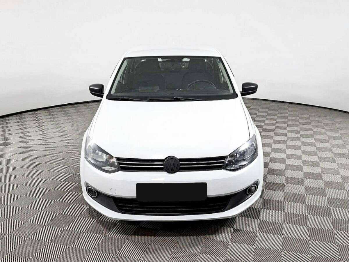 Volkswagen Polo, 2014 - фото №2