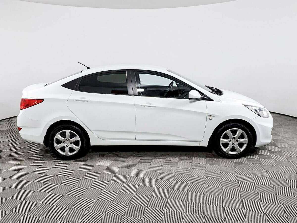 Hyundai Solaris, 2013 - фото №4
