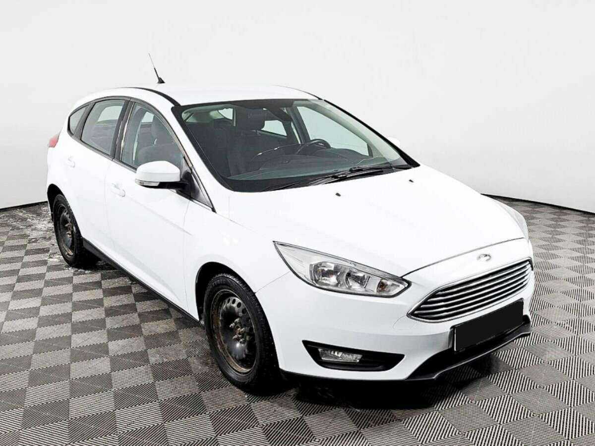 Ford Focus, 2018 - фото №3