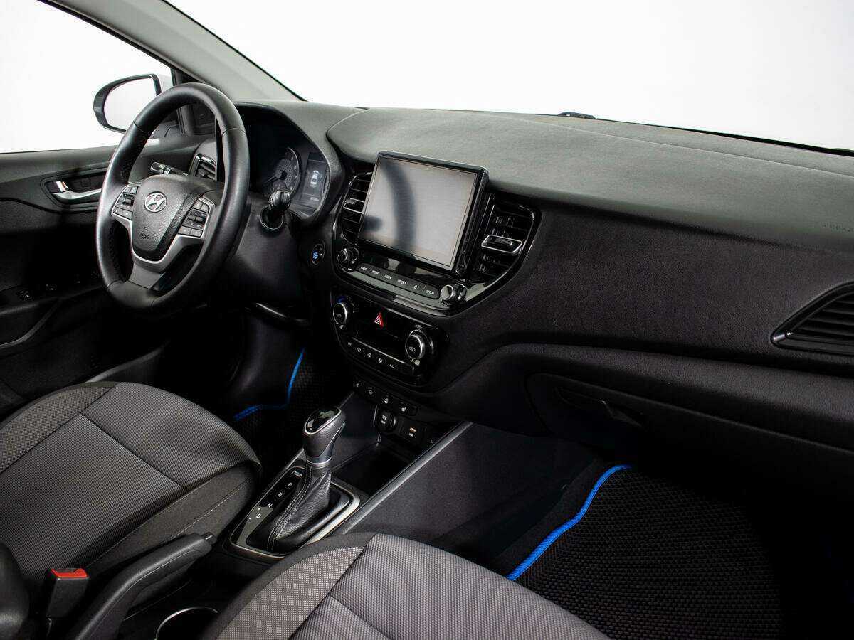 Hyundai Solaris, 2020 - фото №4