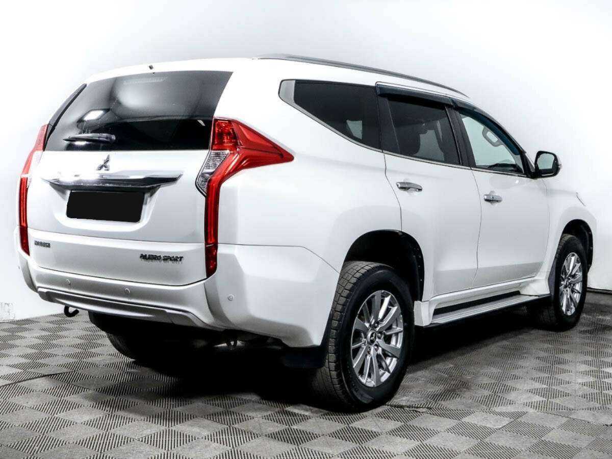 Mitsubishi Pajero Sport, 2017 - фото №4