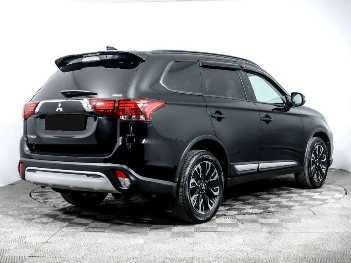 Mitsubishi Outlander, 2022 - фото №4