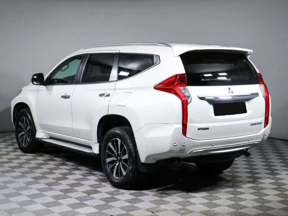 Mitsubishi Pajero Sport, 2018 - фото №4
