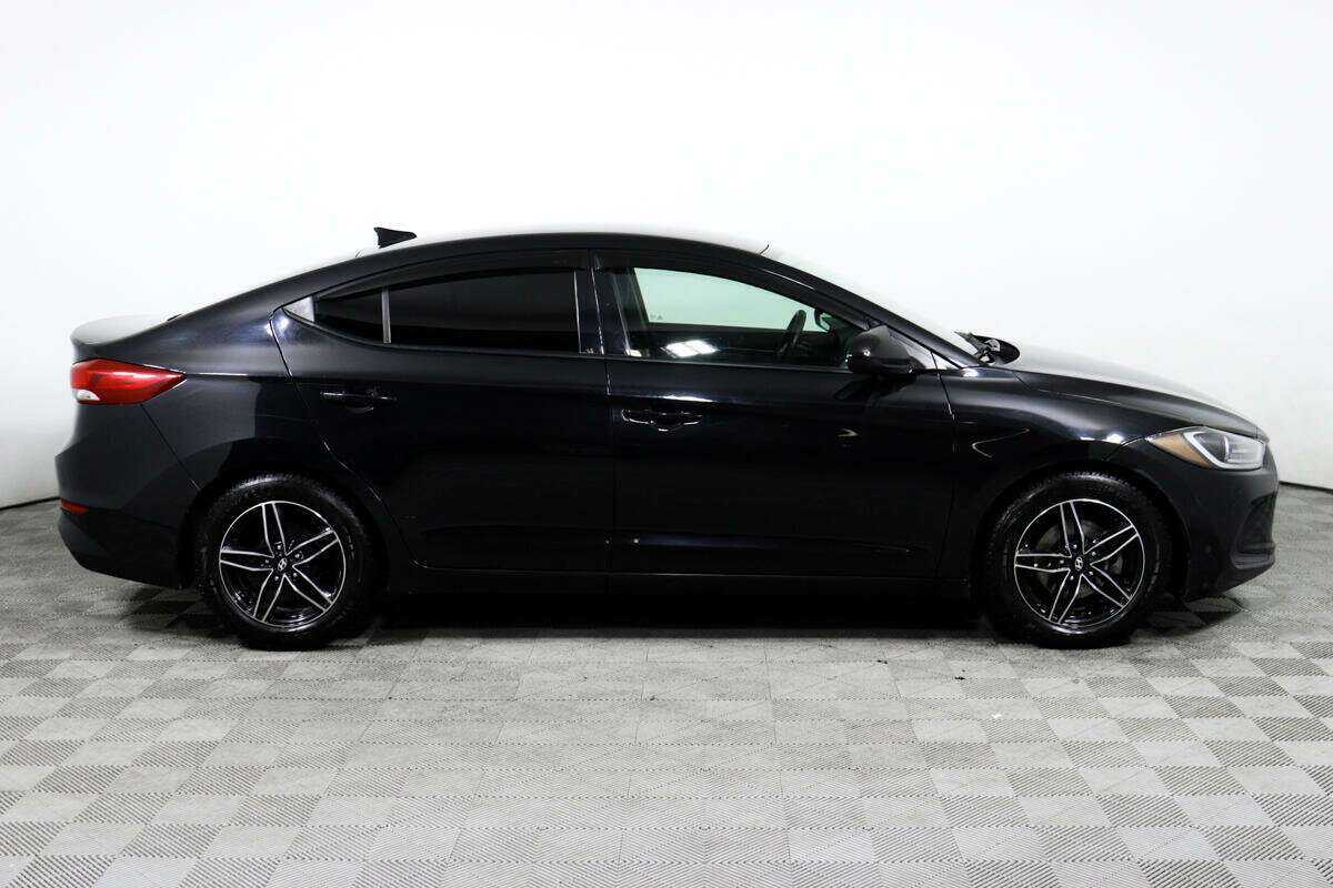 Hyundai Elantra, 2018 - фото №4