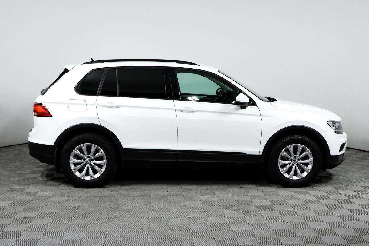 Volkswagen Tiguan, 2020 - фото №4