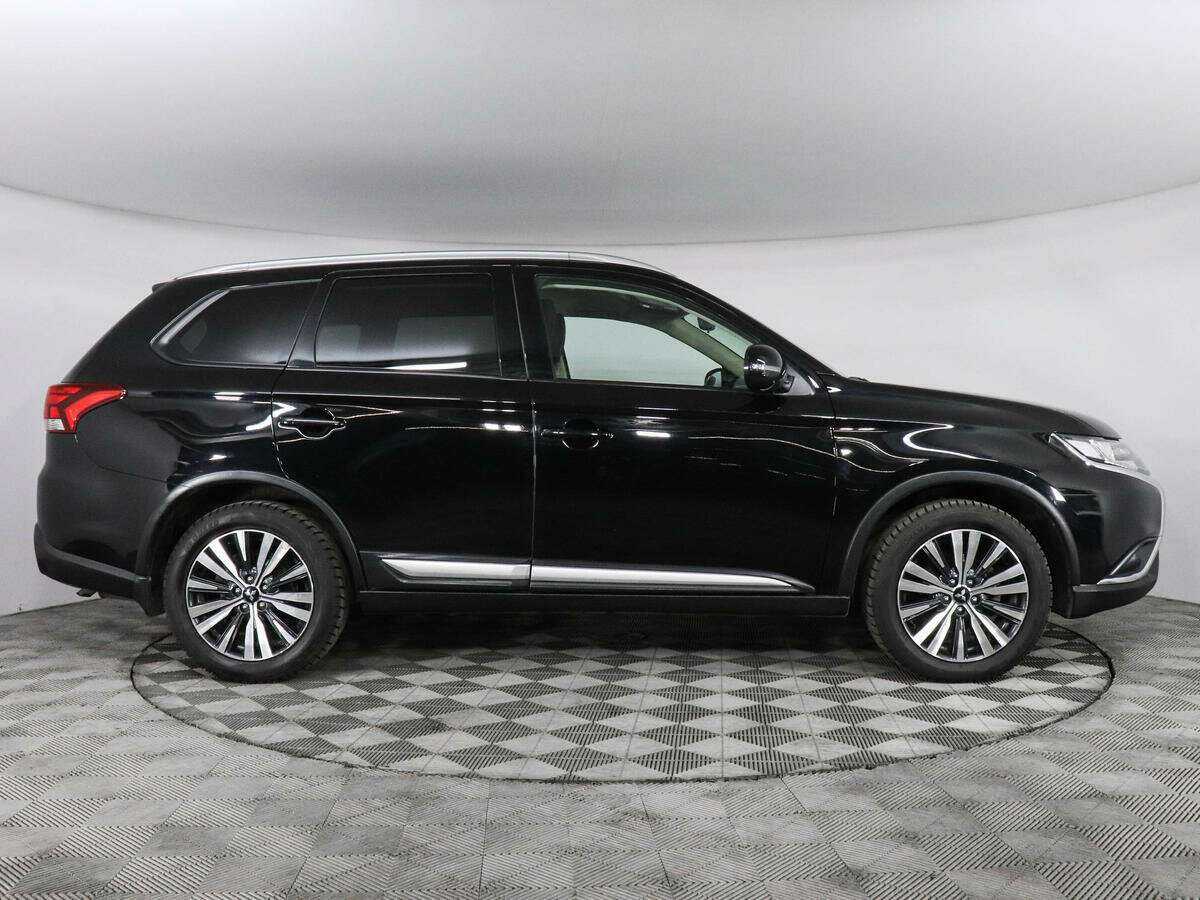 Mitsubishi Outlander, 2018 - фото №4