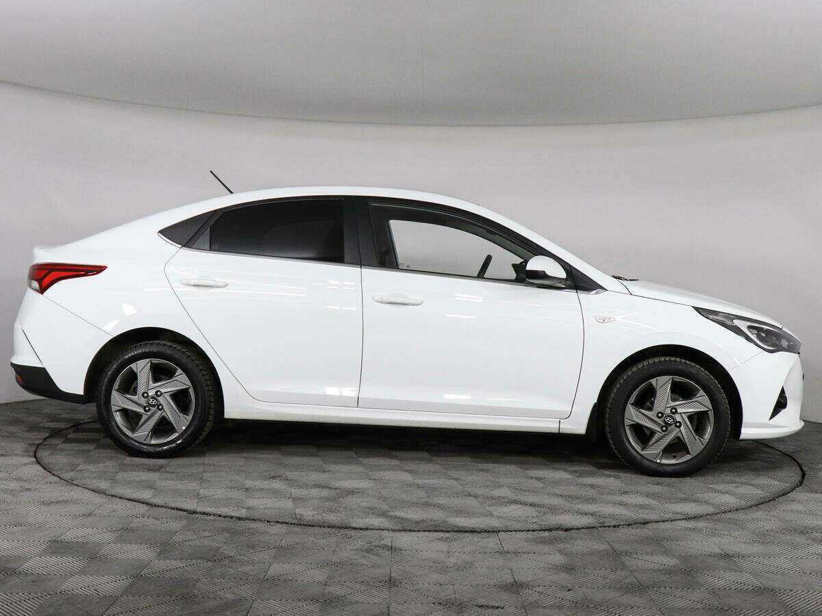 Hyundai Solaris, 2020 - фото №4