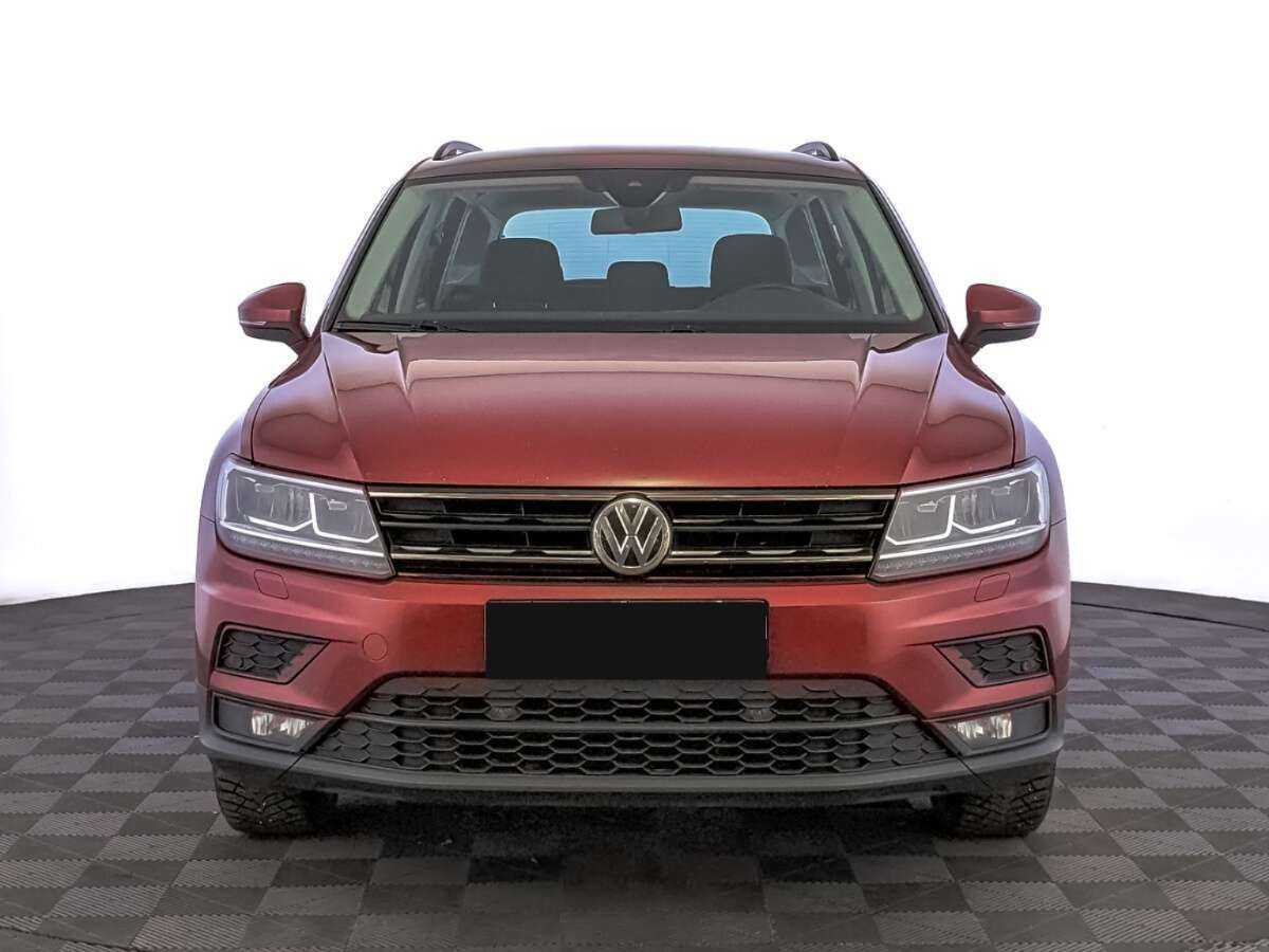 Volkswagen Tiguan, 2020 - фото №2
