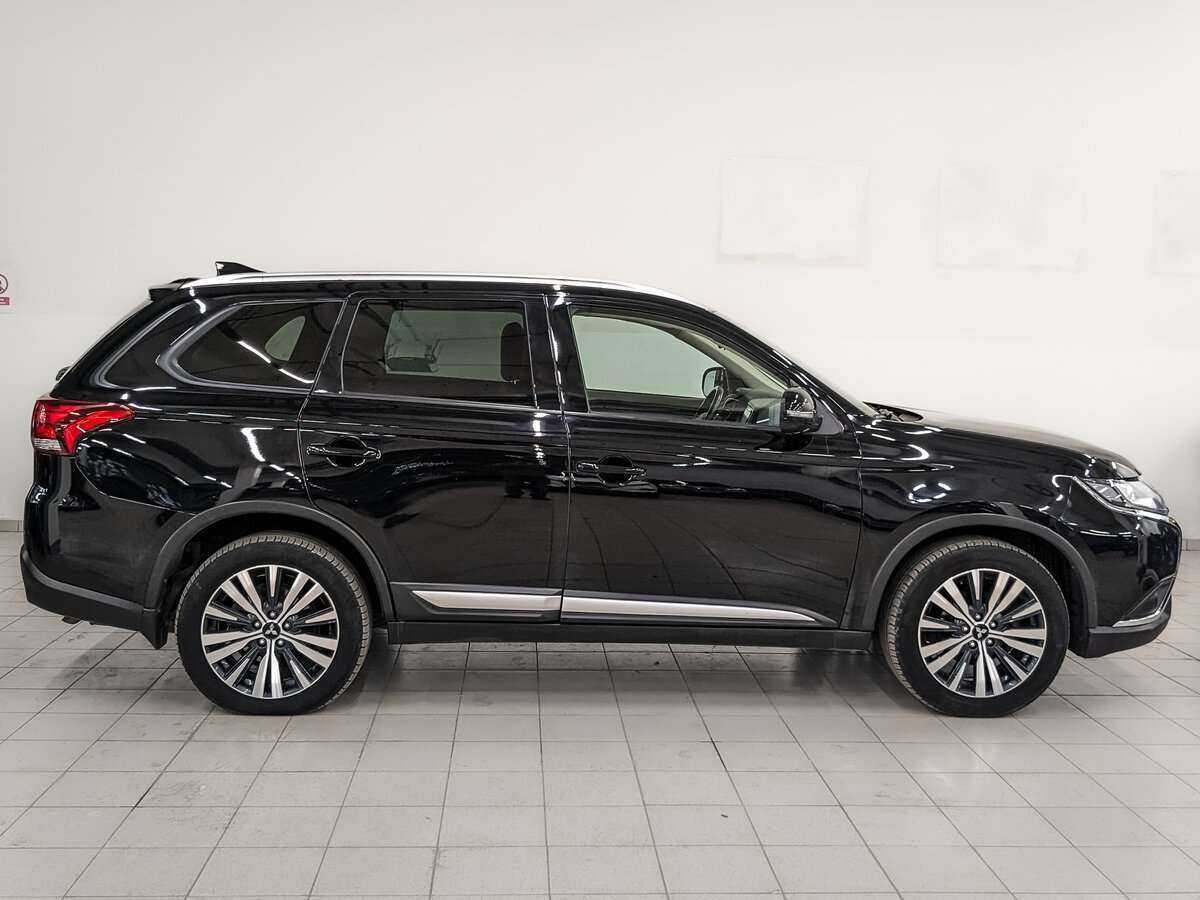 Mitsubishi Outlander, 2020 - фото №4