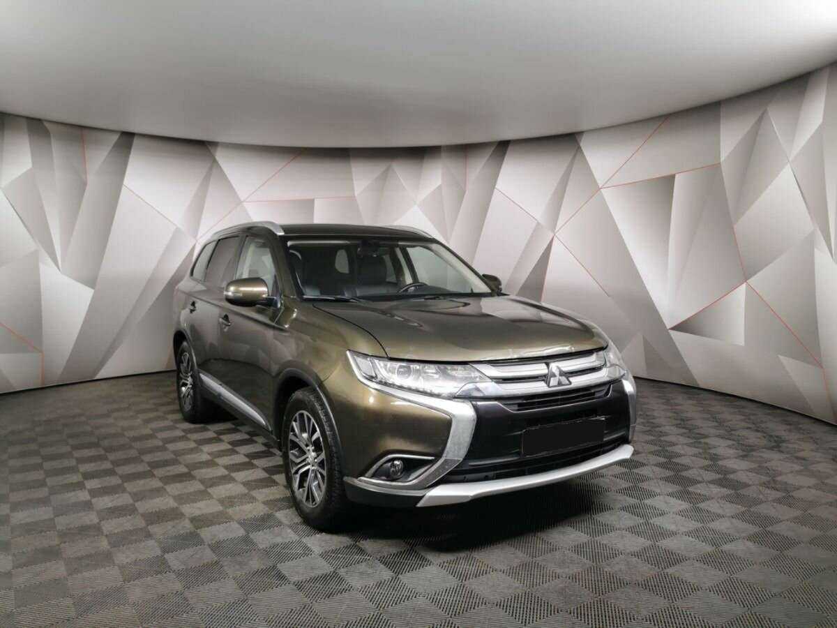 Mitsubishi Outlander, 2018 - фото №3