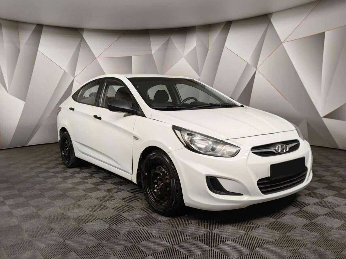 Hyundai Solaris, 2013 - фото №3