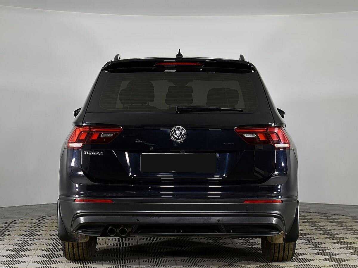 Volkswagen Tiguan, 2020 - фото №2