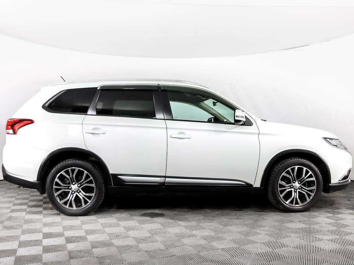 Mitsubishi Outlander, 2016 - фото №4