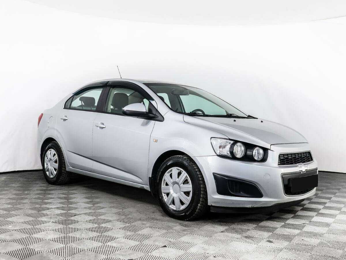 Chevrolet Aveo, 2013 - фото №3