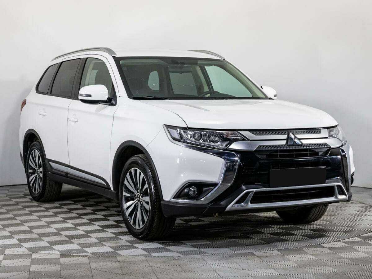Mitsubishi Outlander, 2021 - фото №3