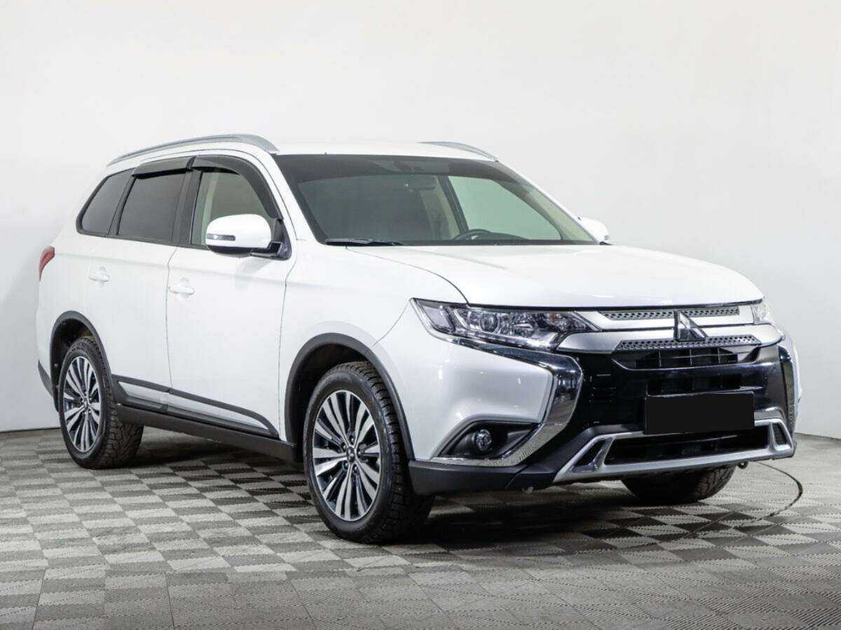Mitsubishi Outlander, 2021 - фото №3