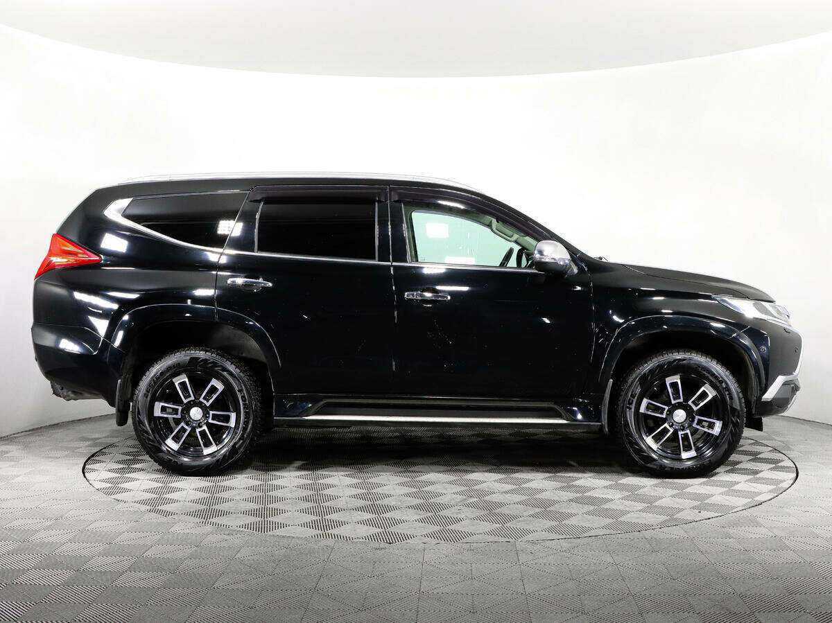 Mitsubishi Pajero Sport, 2017 - фото №4