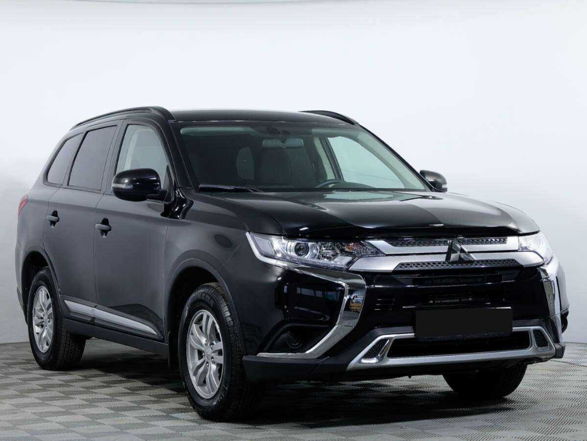 Mitsubishi Outlander, 2021 - фото №2
