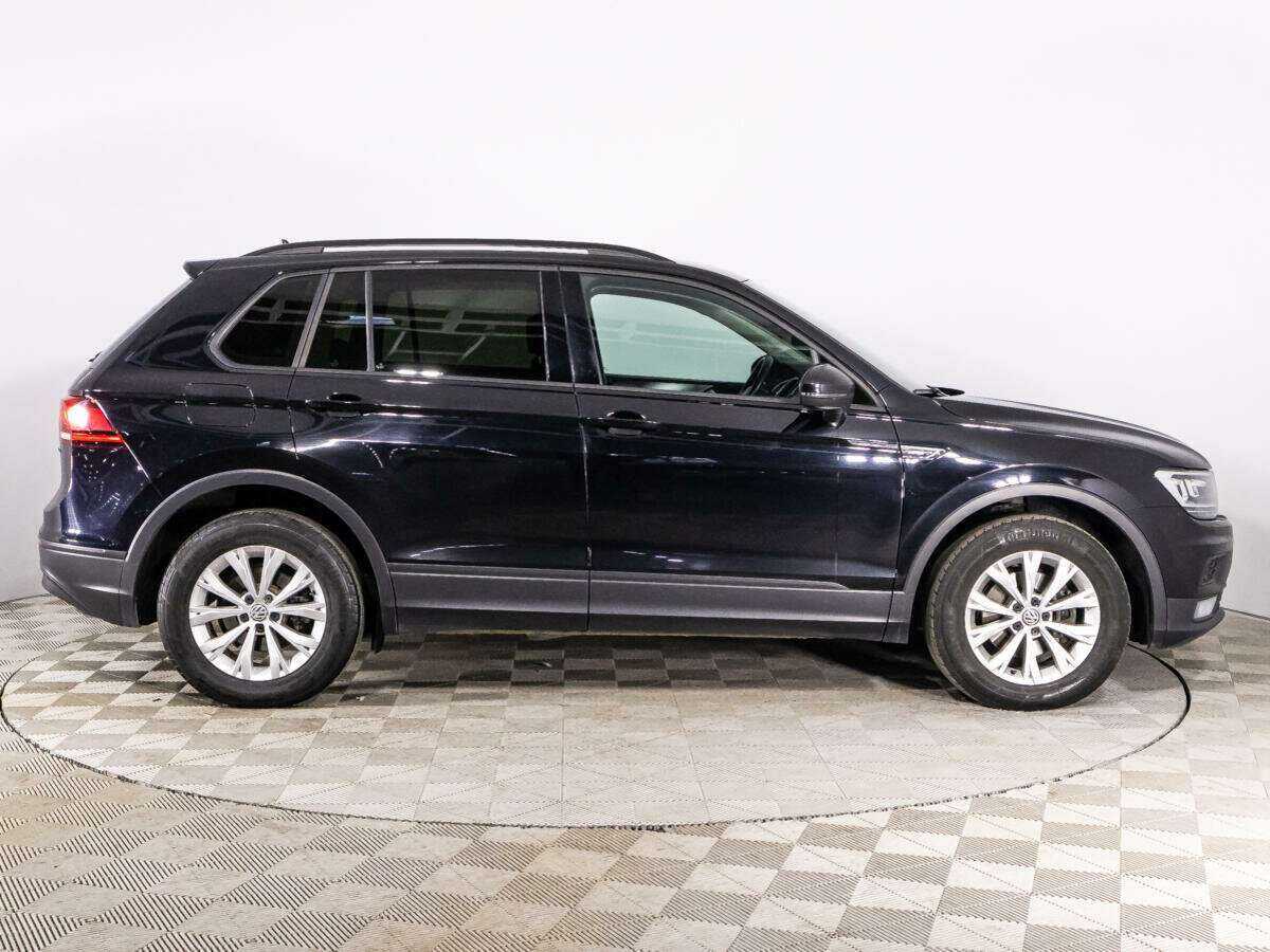 Volkswagen Tiguan, 2020 - фото №4