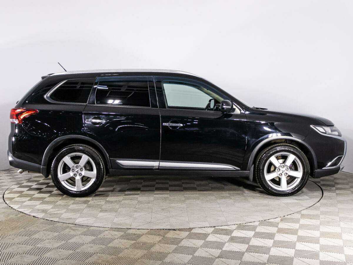Mitsubishi Outlander, 2016 - фото №4