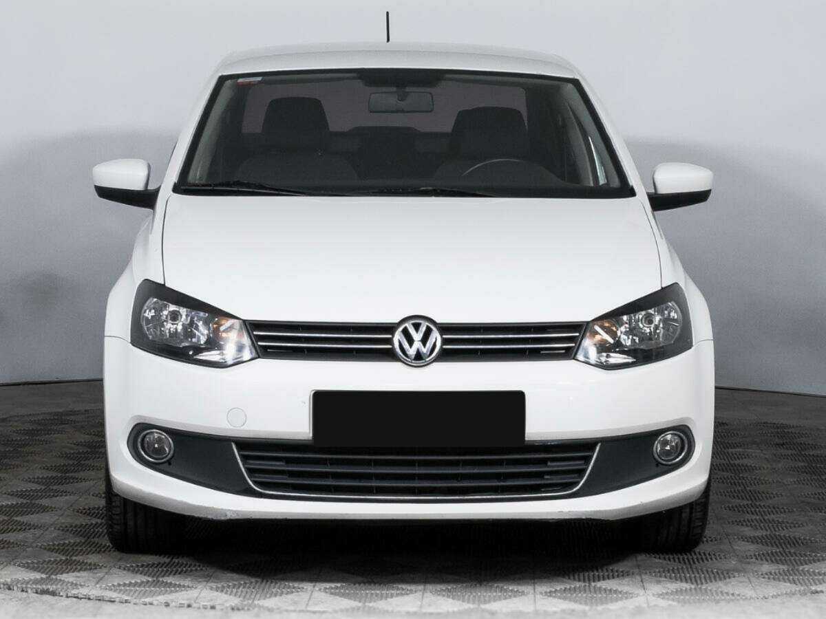 Volkswagen Polo, 2013 - фото №2