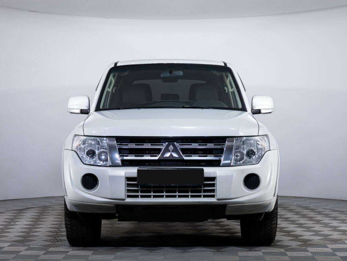 Mitsubishi Pajero, 2013 - фото №1
