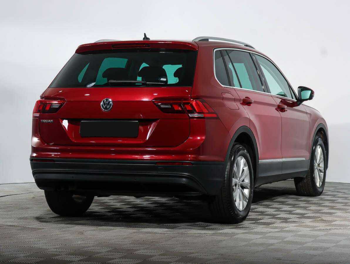 Volkswagen Tiguan, 2019 - фото №2