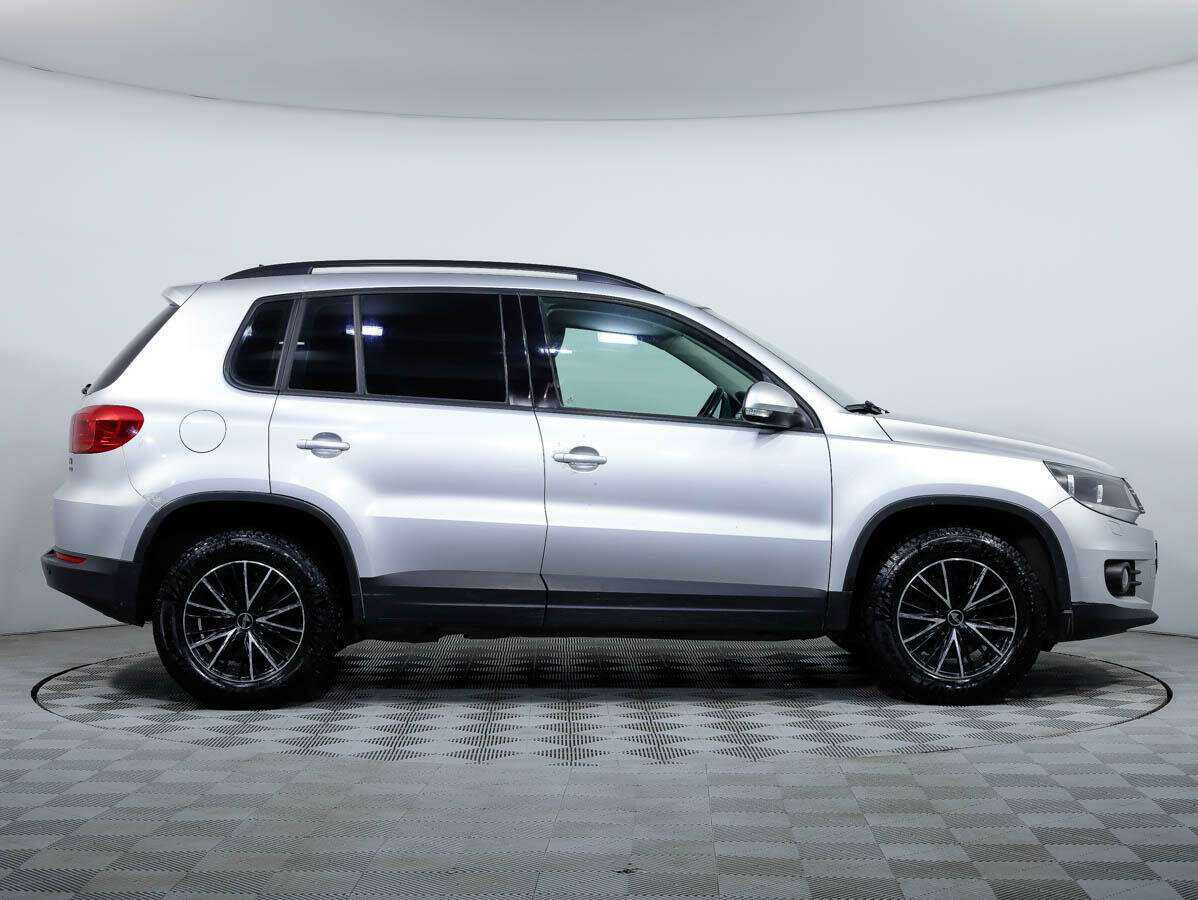 Volkswagen Tiguan, 2012 - фото №3