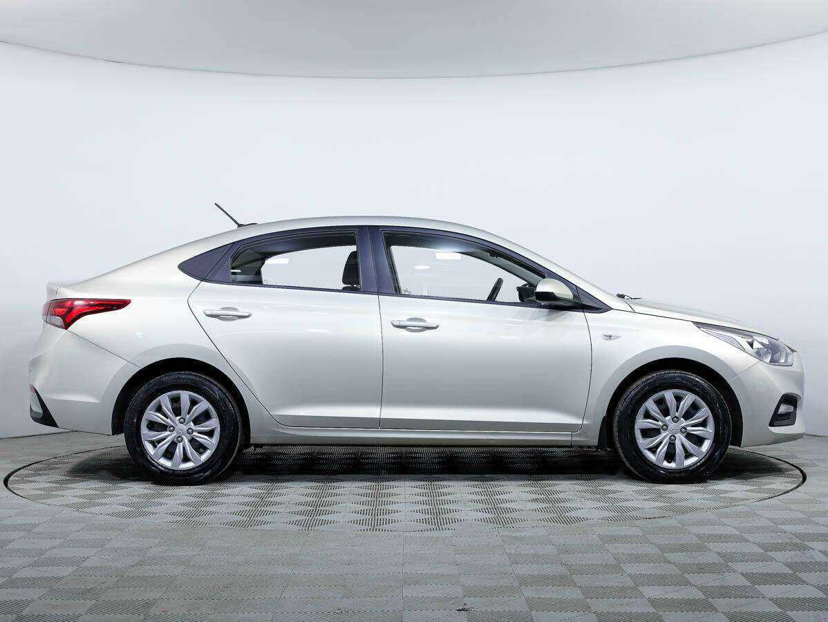 Hyundai Solaris, 2019 - фото №3