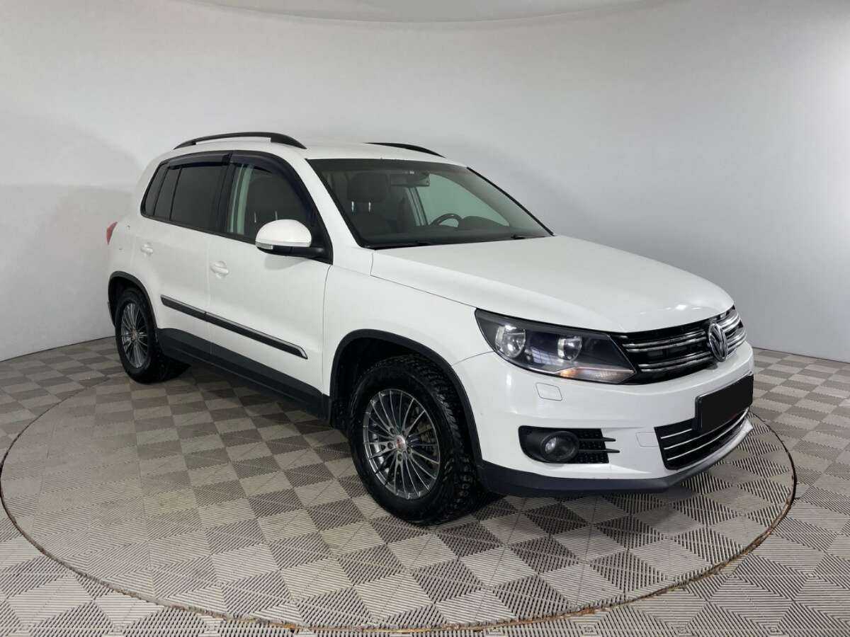 Volkswagen Tiguan, 2013 - фото №3