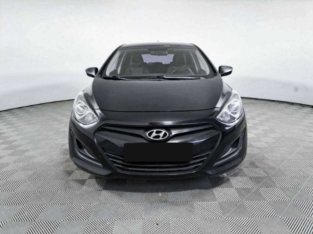 Hyundai i30, 2012 - фото №2