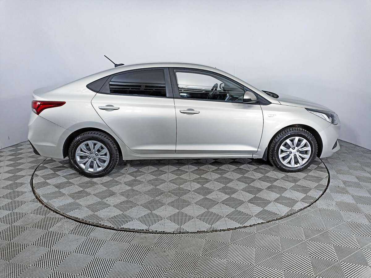 Hyundai Solaris, 2019 - фото №4