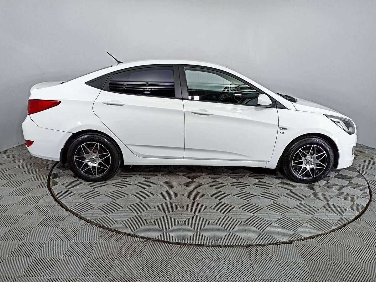 Hyundai Solaris, 2015 - фото №4