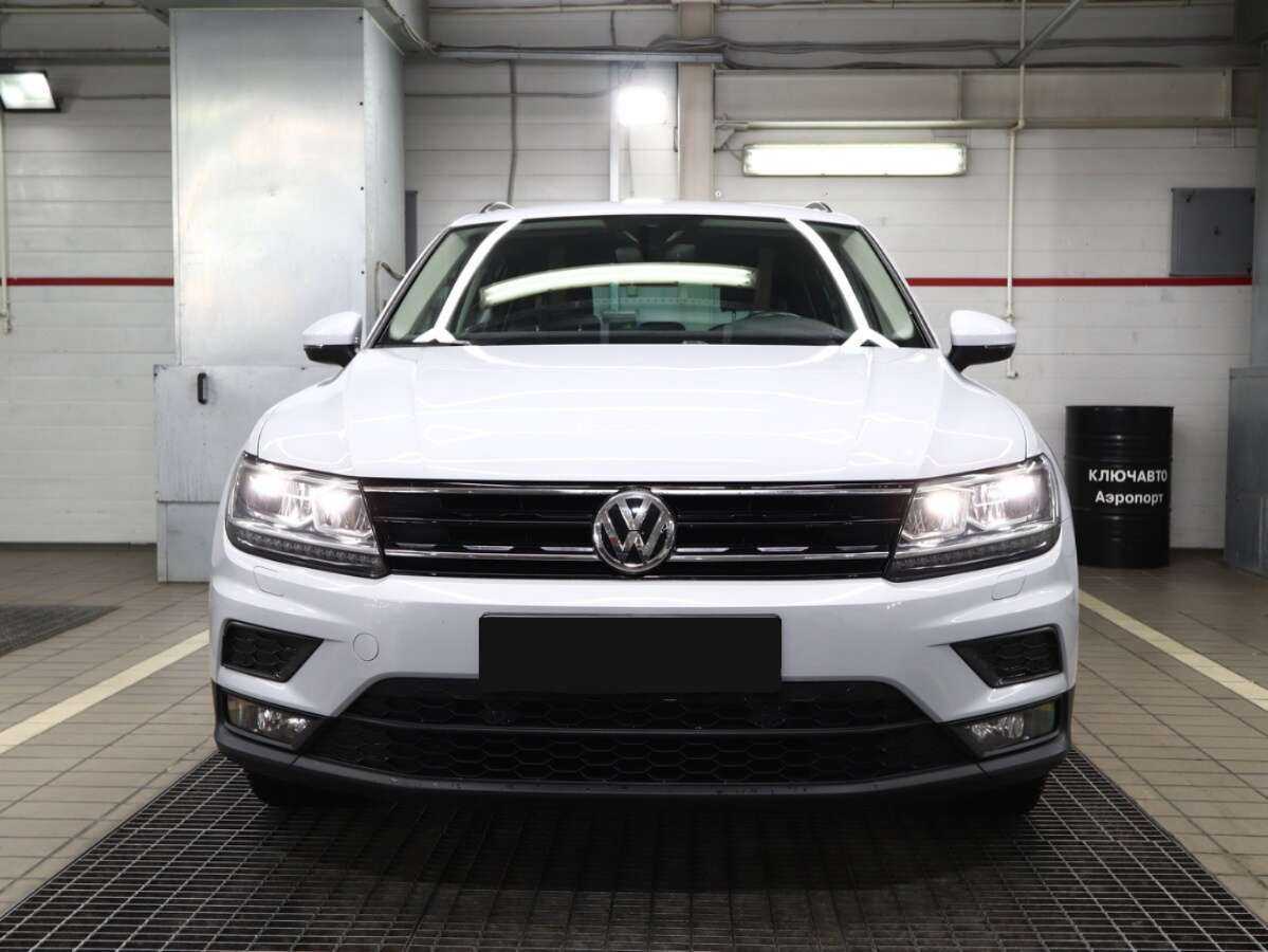 Volkswagen Tiguan, 2019 - фото №2