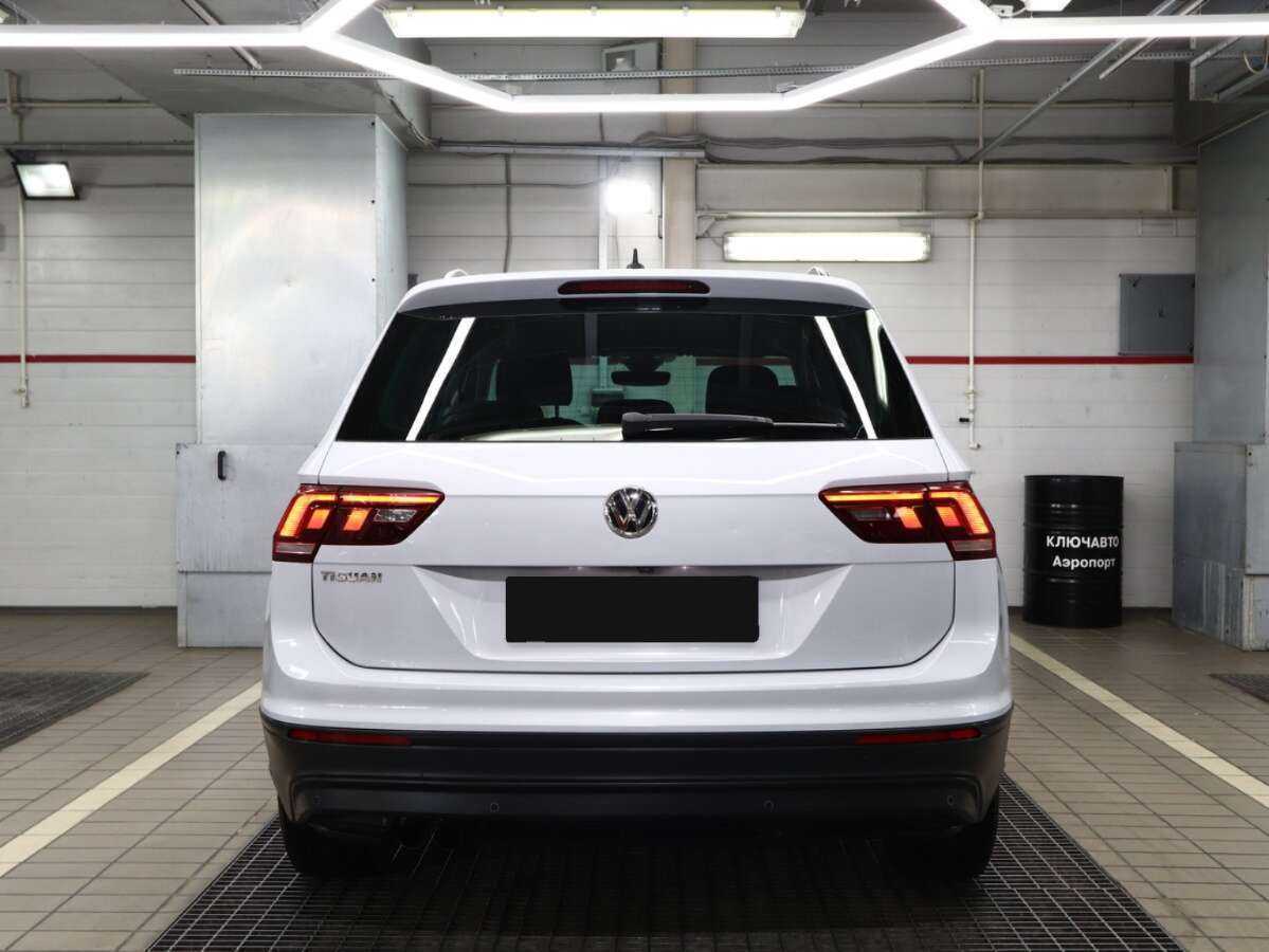 Volkswagen Tiguan, 2019 - фото №3