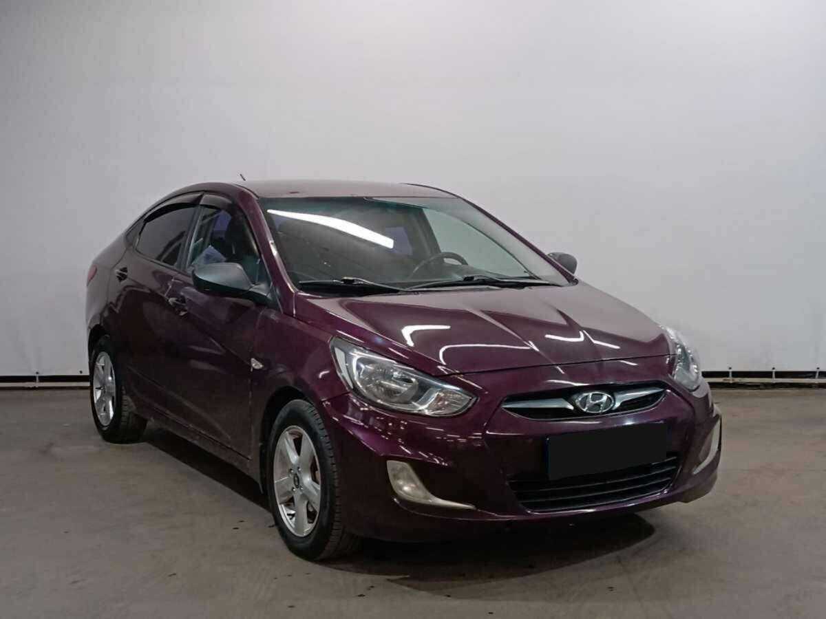 Hyundai Solaris, 2012 - фото №3