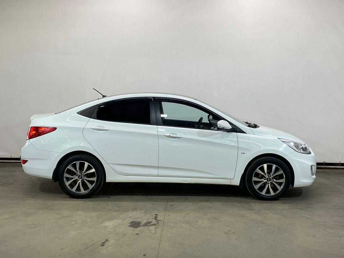 Hyundai Solaris, 2013 - фото №4