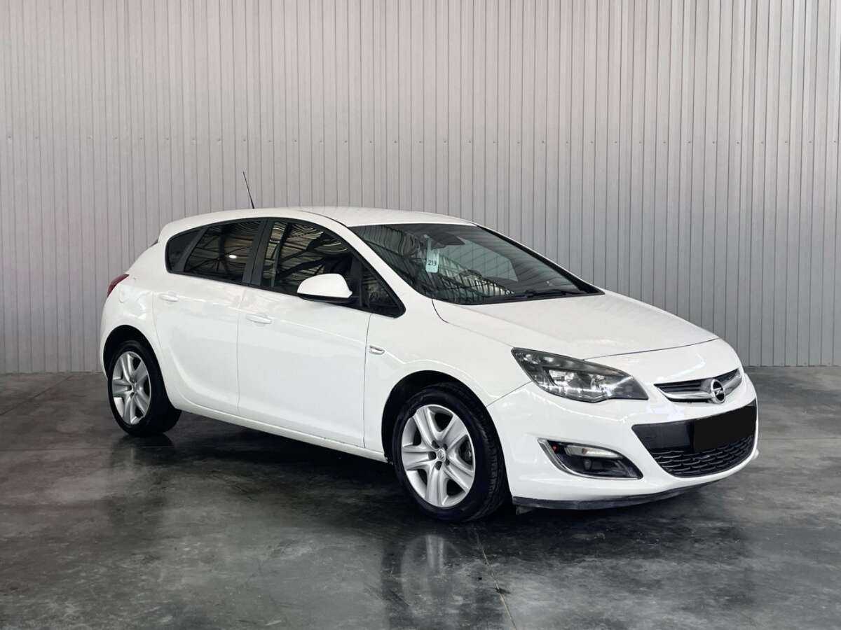 Opel Astra, 2012 - фото №3