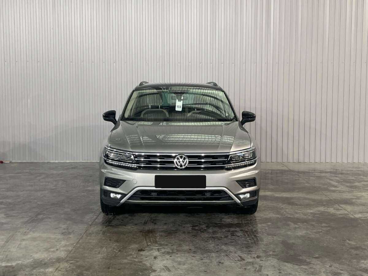 Volkswagen Tiguan, 2019 - фото №2