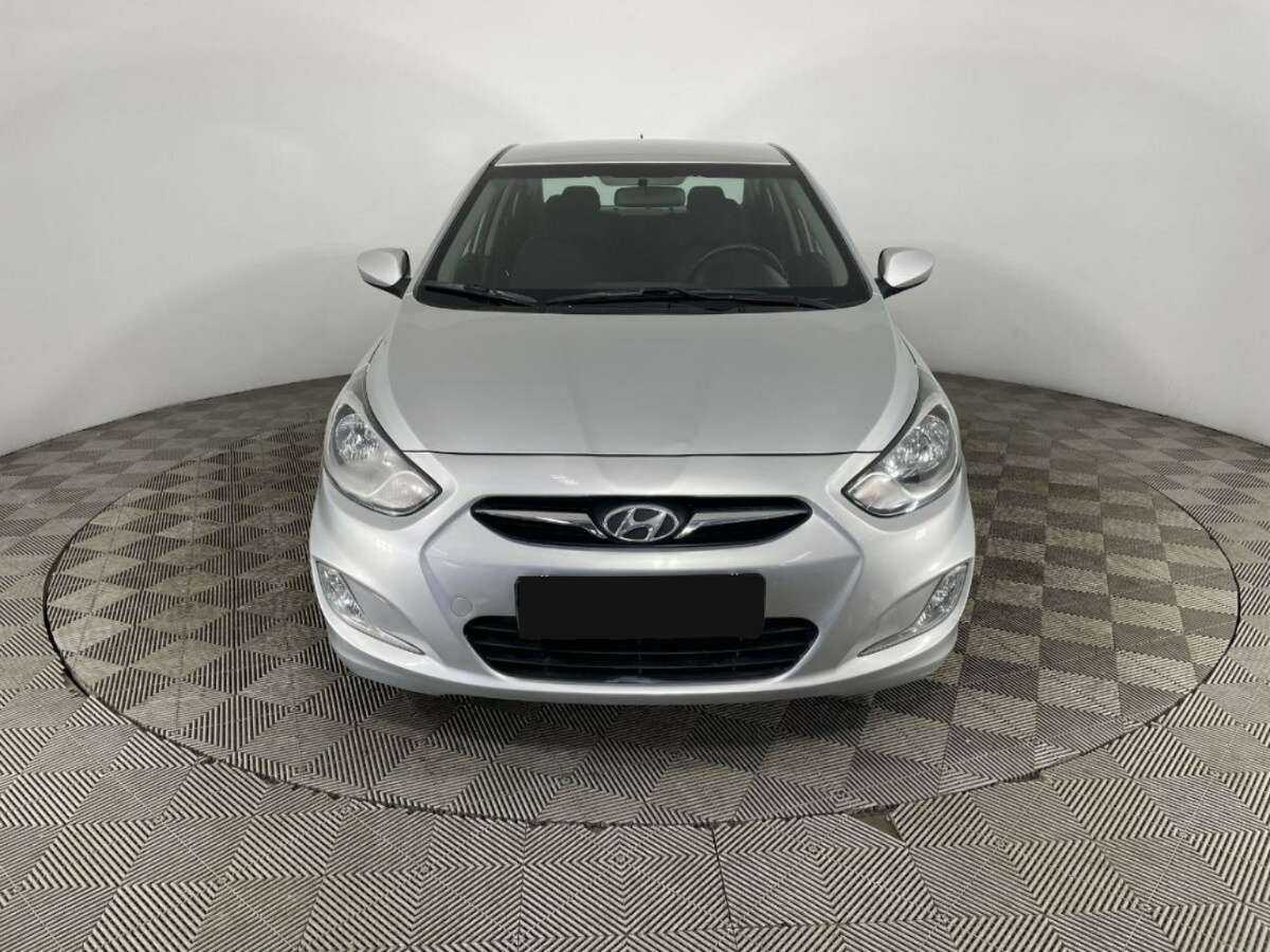 Hyundai Solaris, 2012 - фото №2