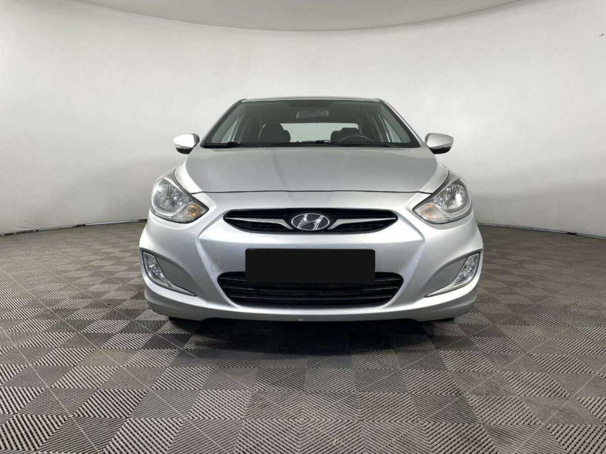 Hyundai Solaris, 2014 - фото №2
